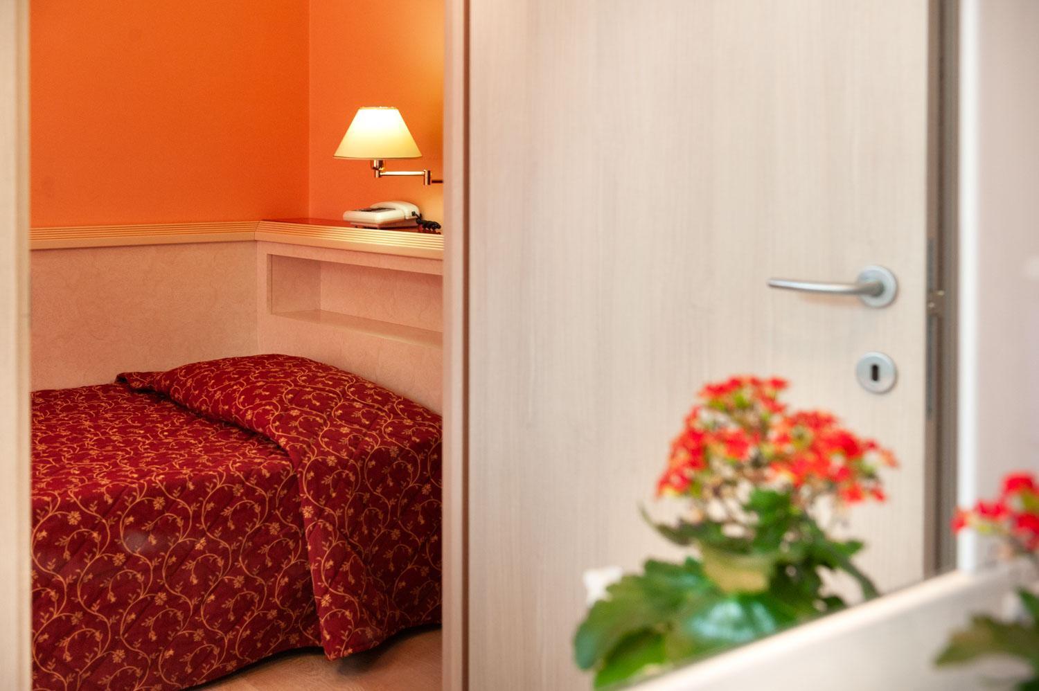 Hotel Mondial بورتو ريكاناتي المظهر الخارجي الصورة