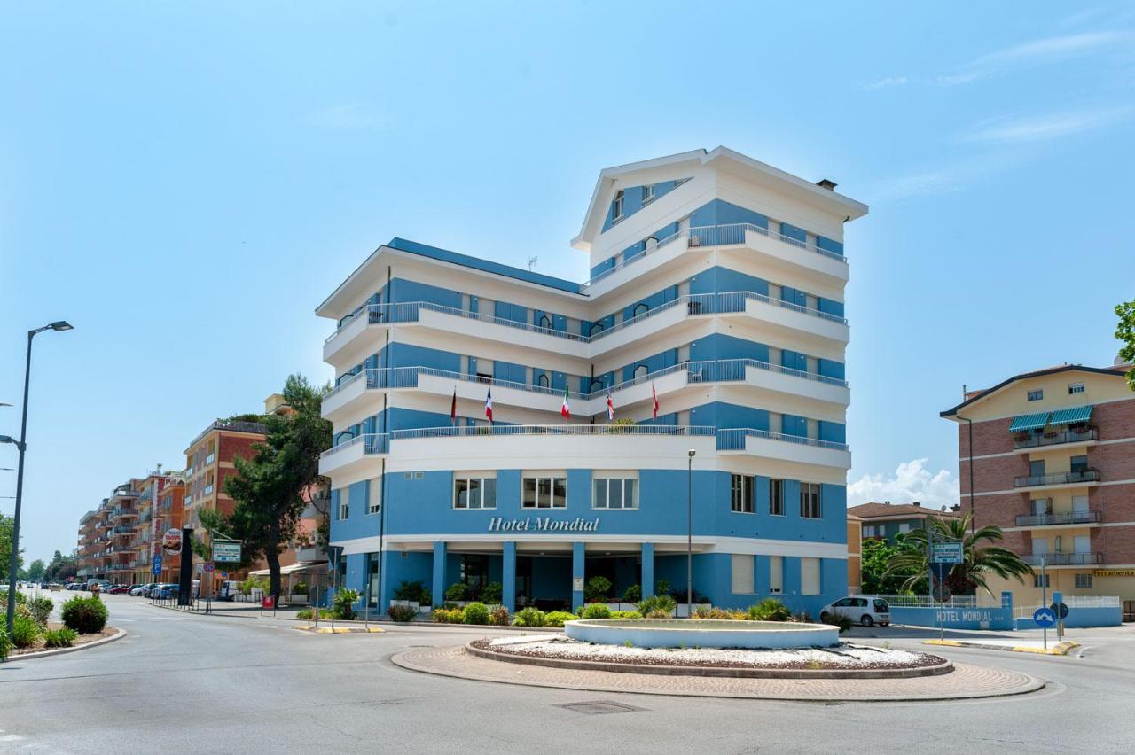 Hotel Mondial بورتو ريكاناتي المظهر الخارجي الصورة