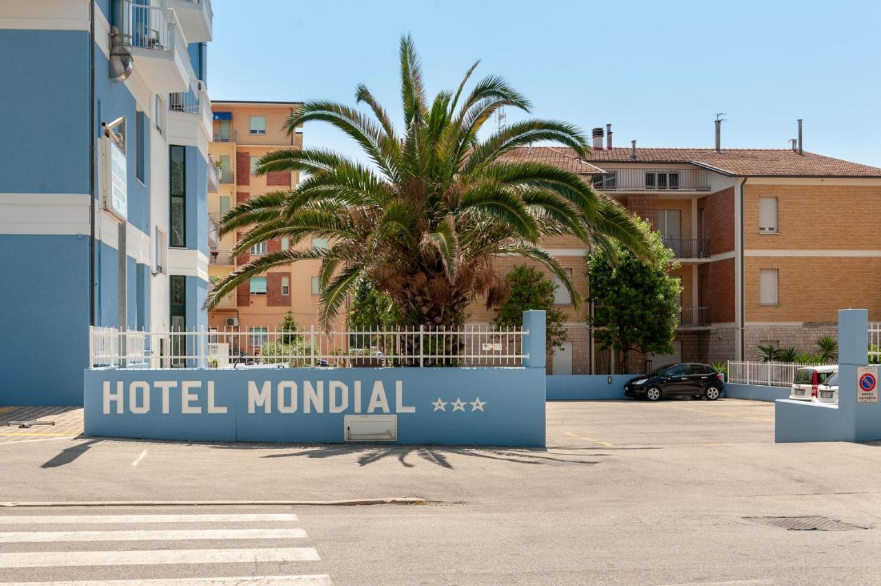 Hotel Mondial بورتو ريكاناتي المظهر الخارجي الصورة